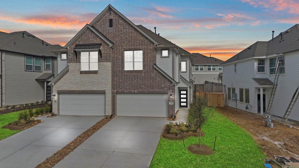 116 West Coralburst Loop, Montgomery, TX 77316