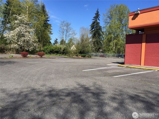9002 Pacific Avenue, Tacoma, WA 98444