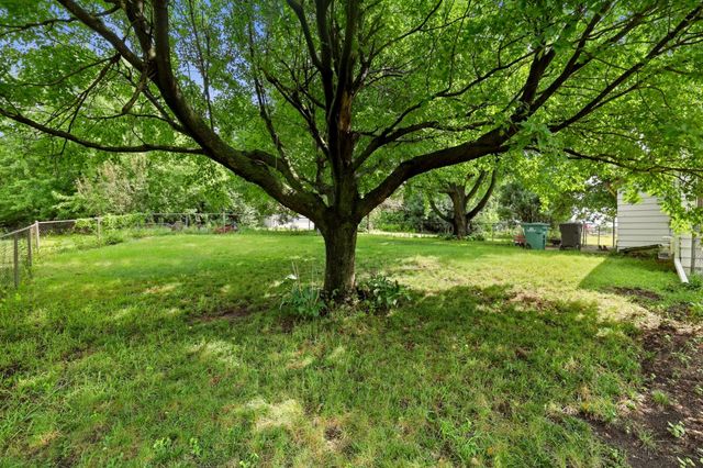 3875 NW Irvinedale Drive, Ankeny, IA 50023