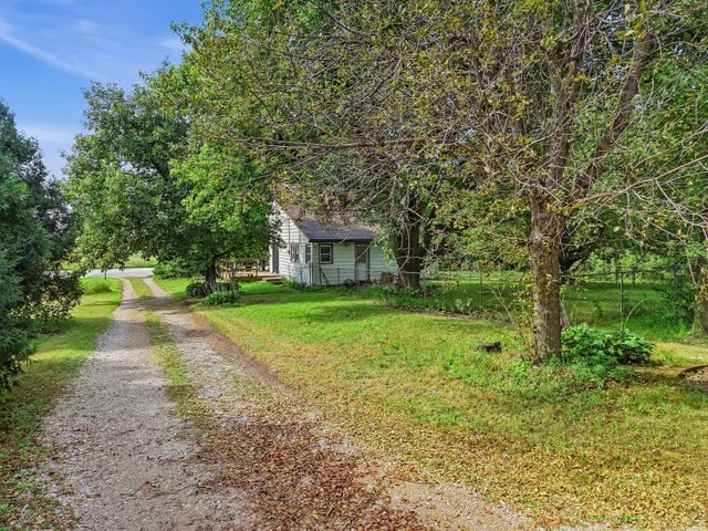 3875 NW Irvinedale Drive, Ankeny, IA 50023