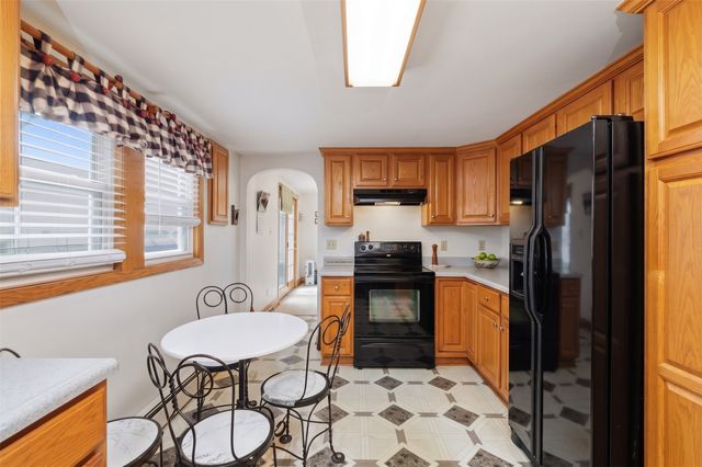 3875 NW Irvinedale Drive, Ankeny, IA 50023