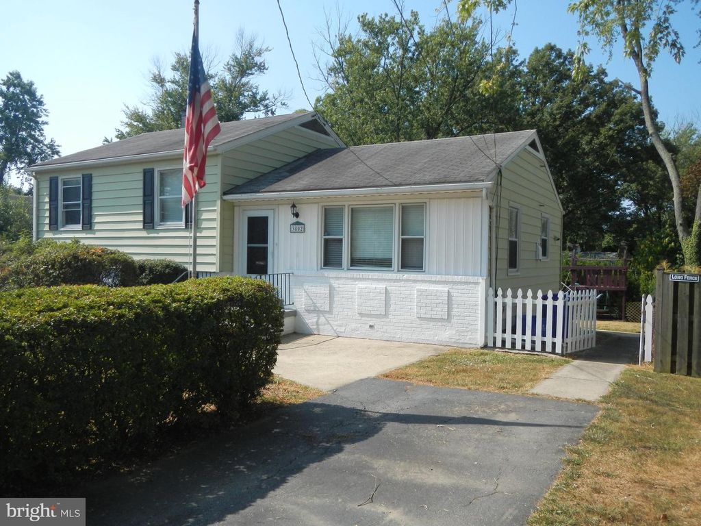 3802 DENFELD AVE, Kensington, MD 20895