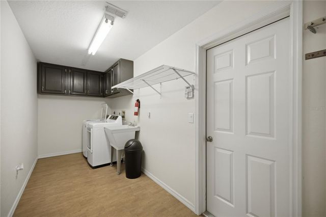 8930 SE 17TH COURT, Ocala, FL 34480