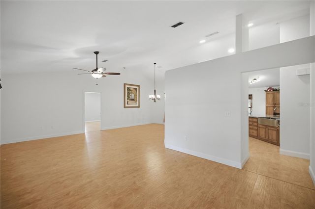 8930 SE 17TH COURT, Ocala, FL 34480