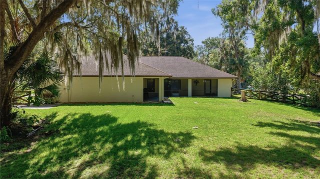 8930 SE 17TH COURT, Ocala, FL 34480