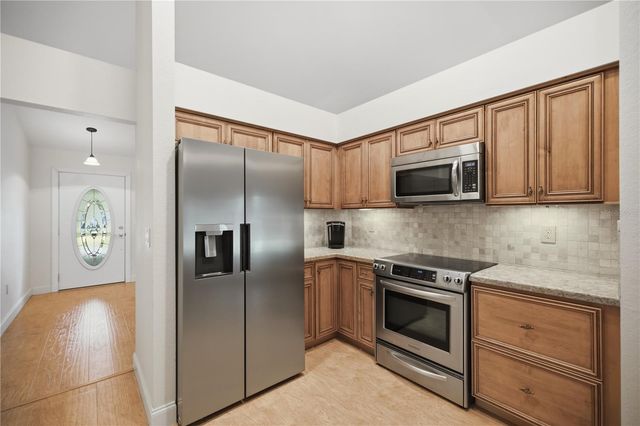 8930 SE 17TH COURT, Ocala, FL 34480
