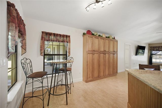 8930 SE 17TH COURT, Ocala, FL 34480