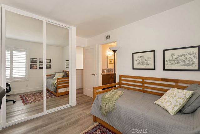 3433 Wimbledon Way, Costa Mesa, CA 92626
