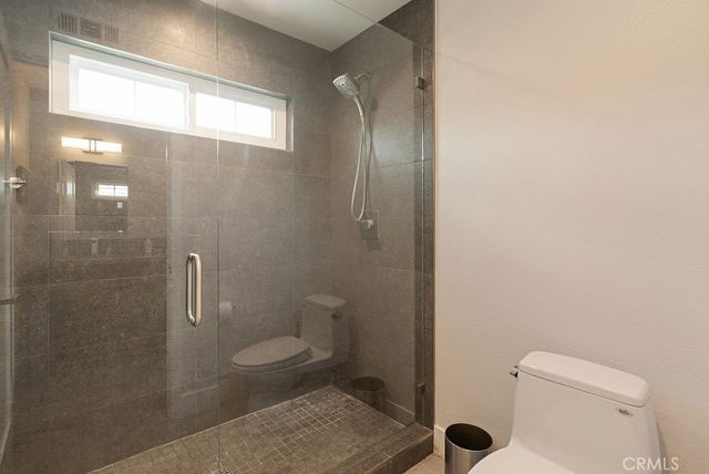 3433 Wimbledon Way, Costa Mesa, CA 92626
