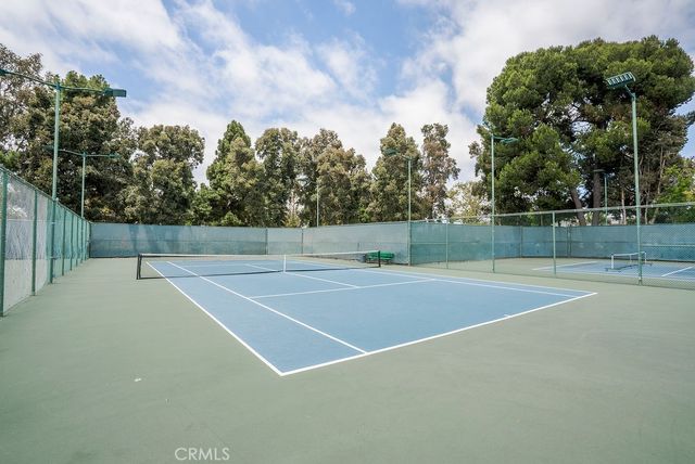 3433 Wimbledon Way, Costa Mesa, CA 92626