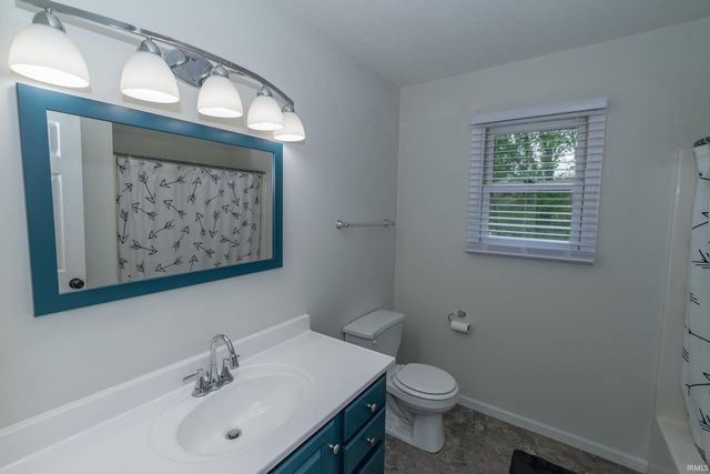 51861 S Lake Court, Granger, IN 46530