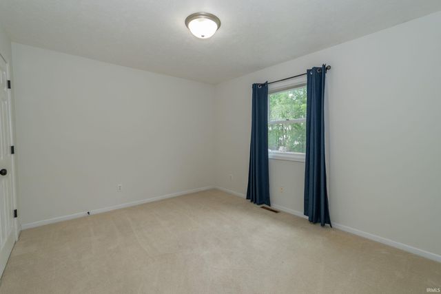 51861 S Lake Court, Granger, IN 46530
