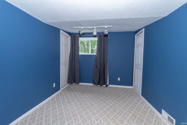51861 S Lake Court, Granger, IN 46530