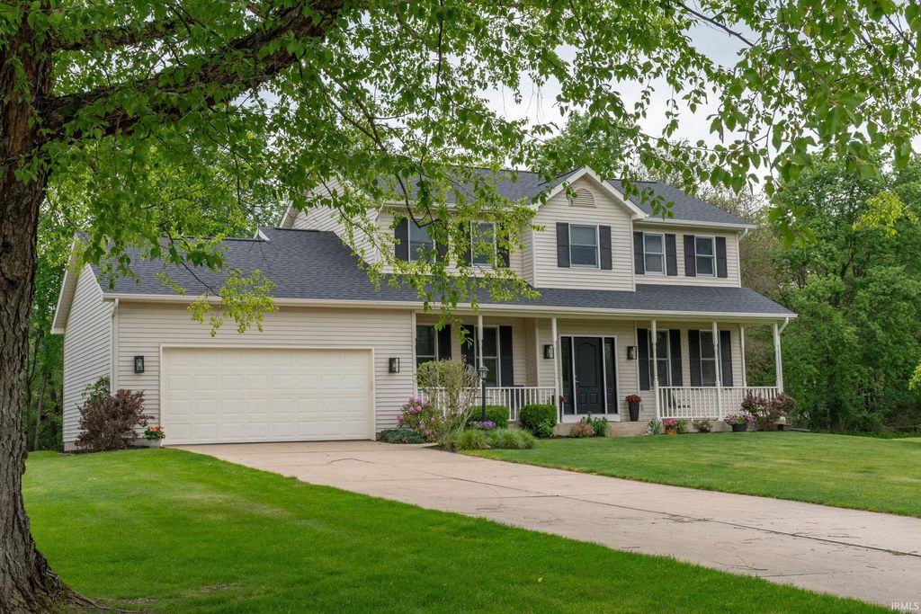 51861 S Lake Court, Granger, IN 46530