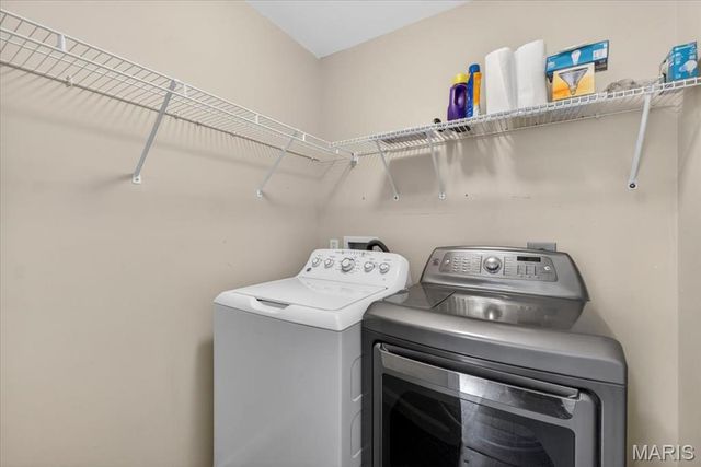 1910 Bonnie Brook Lane, Wentzville, MO 63385