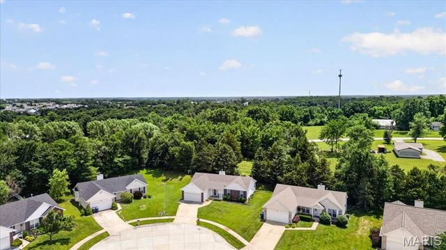 1910 Bonnie Brook Lane, Wentzville, MO 63385