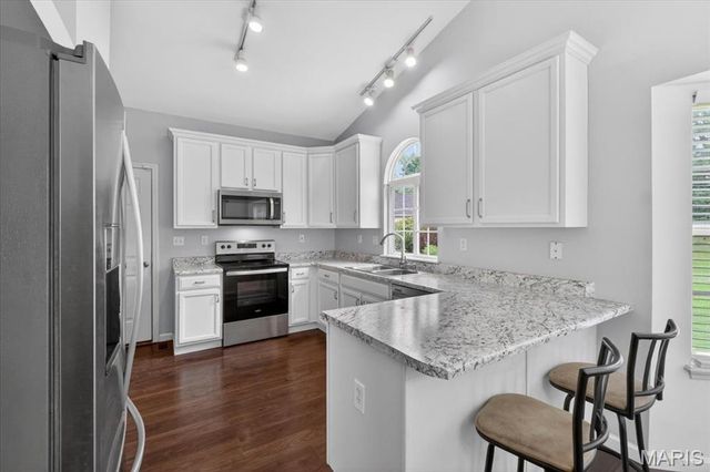 1910 Bonnie Brook Lane, Wentzville, MO 63385