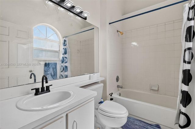 3835 NW 122nd Ter, Sunrise, FL 33323