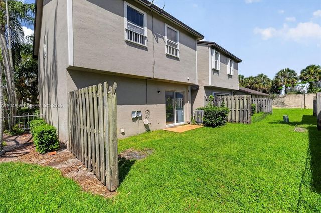 3835 NW 122nd Ter, Sunrise, FL 33323