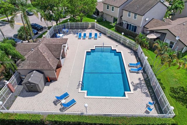3835 NW 122nd Ter, Sunrise, FL 33323