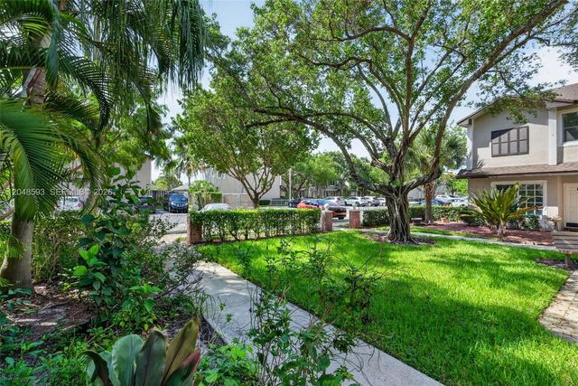3835 NW 122nd Ter, Sunrise, FL 33323