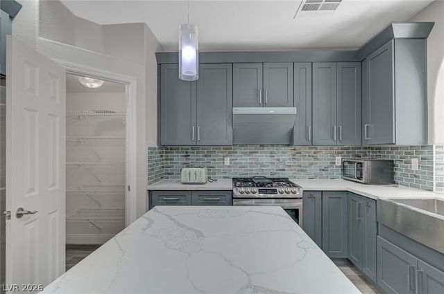 1013 Puerta Del Sol Drive, Las Vegas, NV 89138