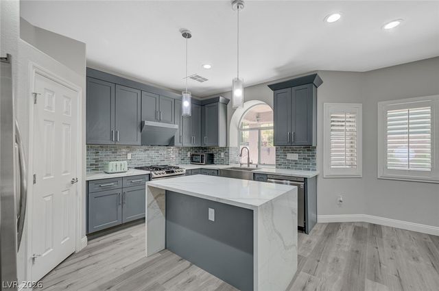 1013 Puerta Del Sol Drive, Las Vegas, NV 89138