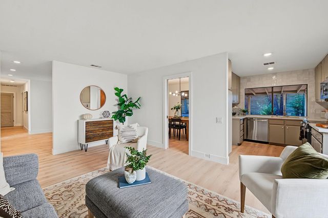 5350 Terrace Oak Cir, Fair Oaks, CA 95628
