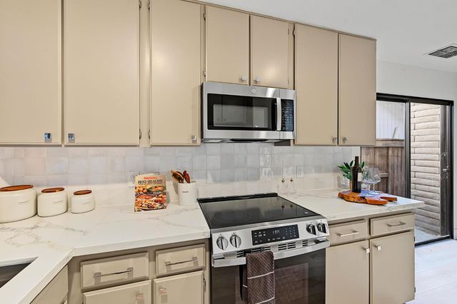 5350 Terrace Oak Cir, Fair Oaks, CA 95628