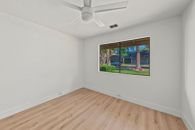 5350 Terrace Oak Cir, Fair Oaks, CA 95628