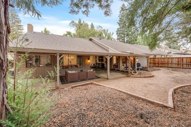 5350 Terrace Oak Cir, Fair Oaks, CA 95628