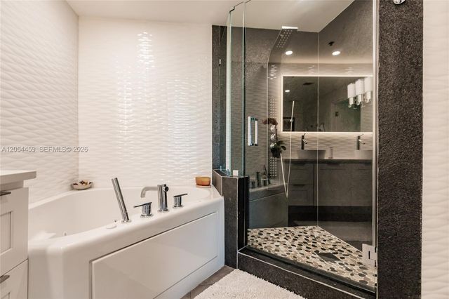 3029 NE 188th St 714, Aventura, FL 33180