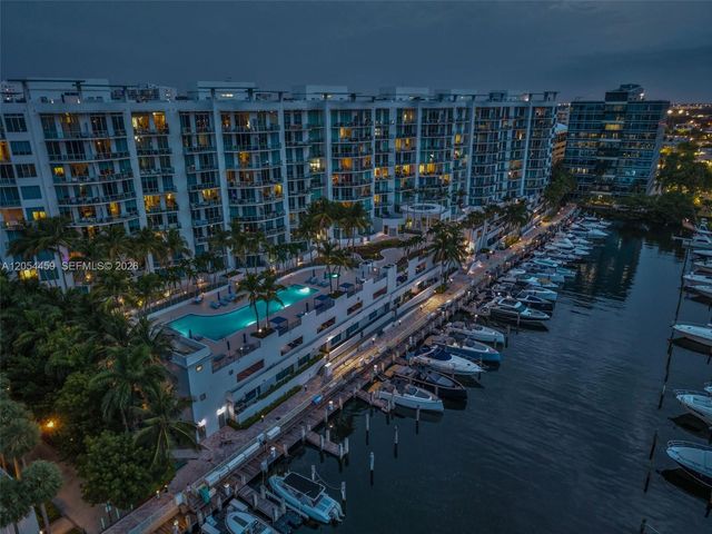 3029 NE 188th St 714, Aventura, FL 33180