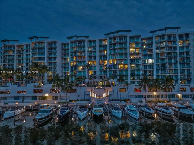3029 NE 188th St 714, Aventura, FL 33180