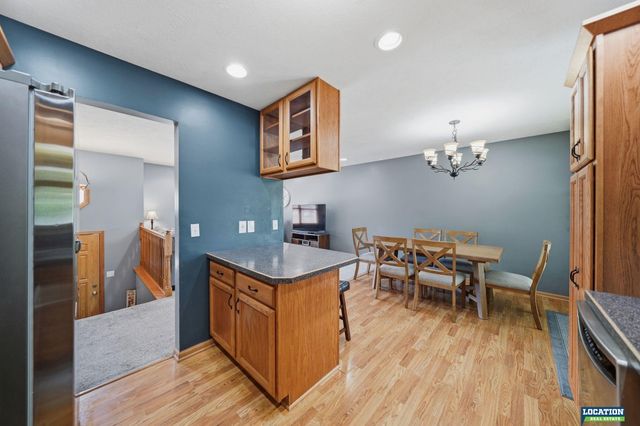1809 SW 16th Street, Lincoln, NE 68522