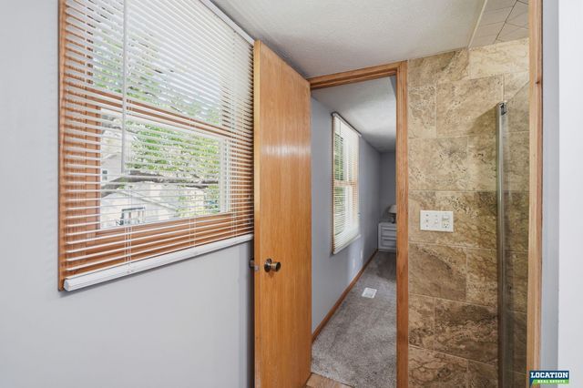 1809 SW 16th Street, Lincoln, NE 68522