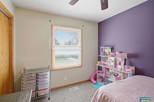 1809 SW 16th Street, Lincoln, NE 68522