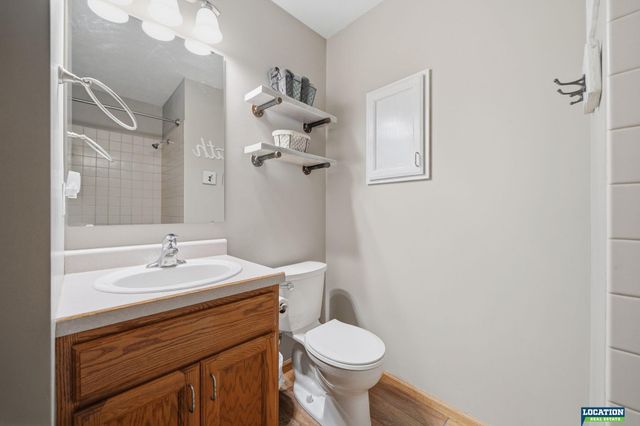 1809 SW 16th Street, Lincoln, NE 68522