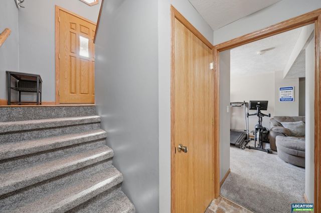 1809 SW 16th Street, Lincoln, NE 68522