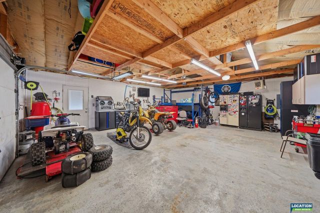 1809 SW 16th Street, Lincoln, NE 68522