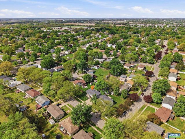 1809 SW 16th Street, Lincoln, NE 68522
