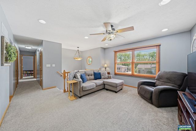 1809 SW 16th Street, Lincoln, NE 68522