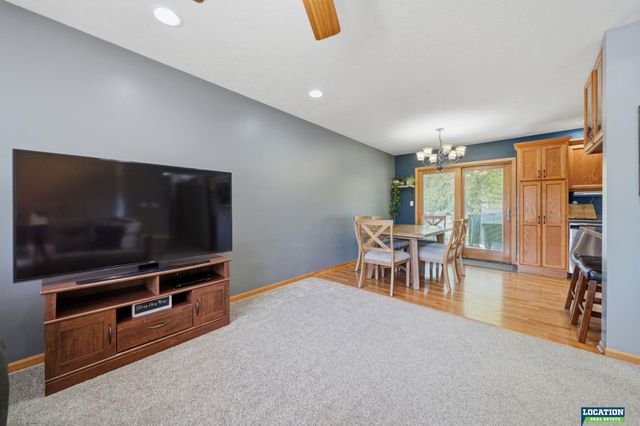 1809 SW 16th Street, Lincoln, NE 68522