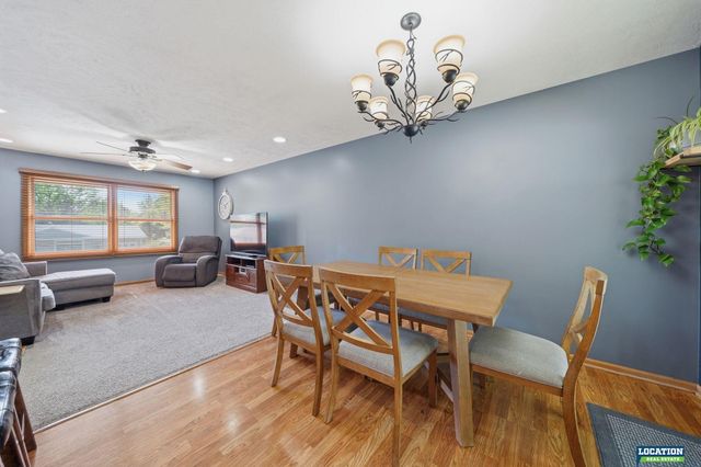 1809 SW 16th Street, Lincoln, NE 68522