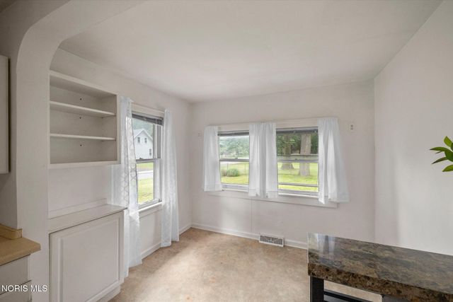 6003 Livingston Drive, Toledo, OH 43613