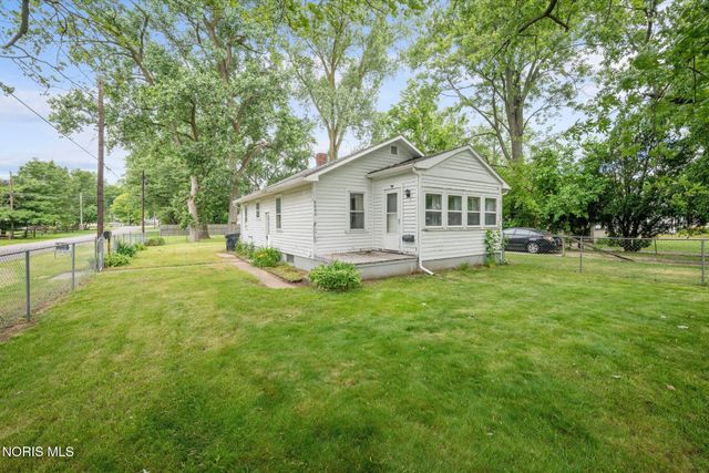6003 Livingston Drive, Toledo, OH 43613