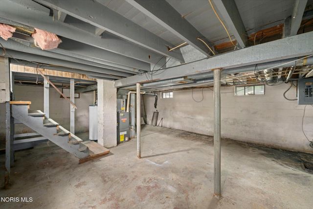 6003 Livingston Drive, Toledo, OH 43613
