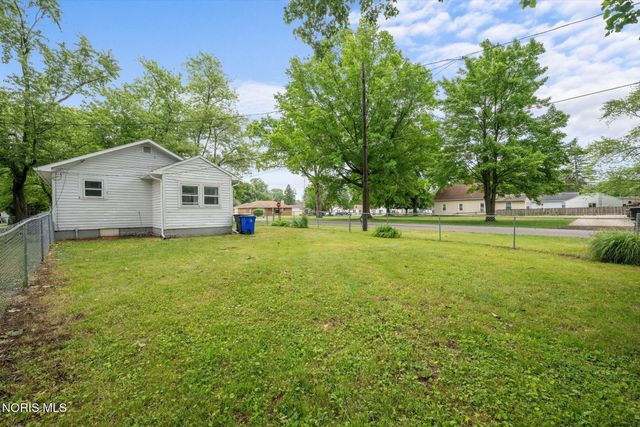 6003 Livingston Drive, Toledo, OH 43613