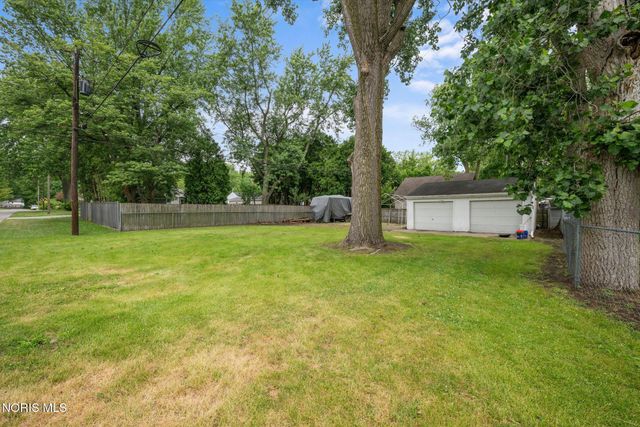 6003 Livingston Drive, Toledo, OH 43613