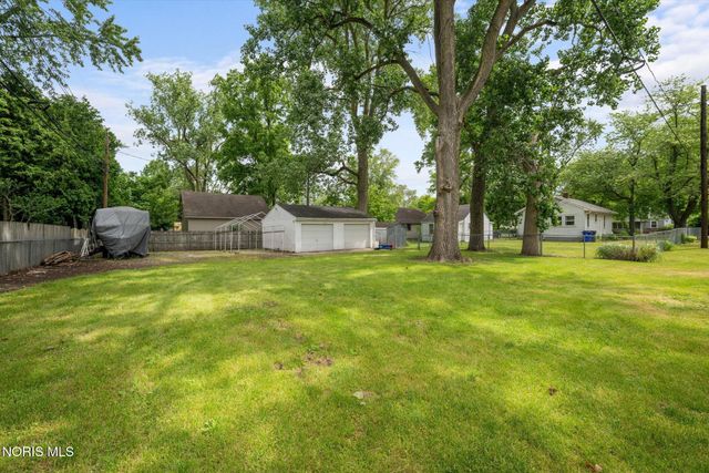 6003 Livingston Drive, Toledo, OH 43613